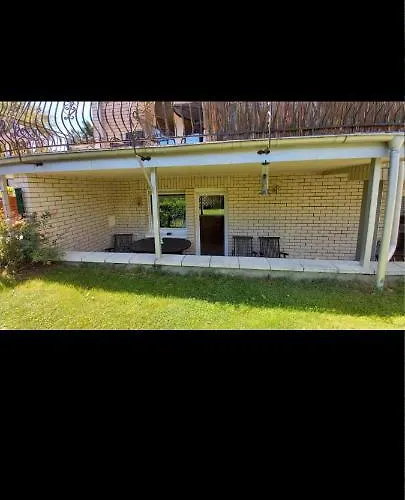 费沃亨奇斯芭琪公寓